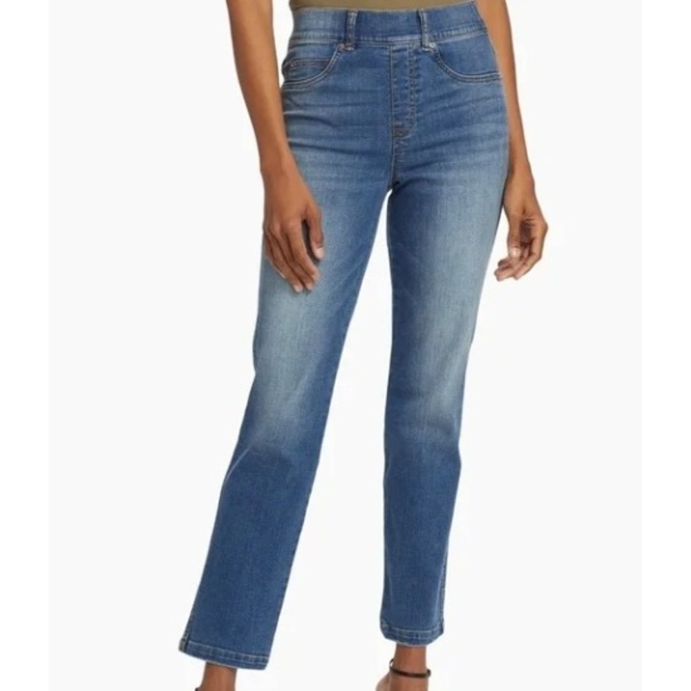 SPANX Straight Leg Jeans Pull on Pants Womens Size M Blue Denim Classic Shaping